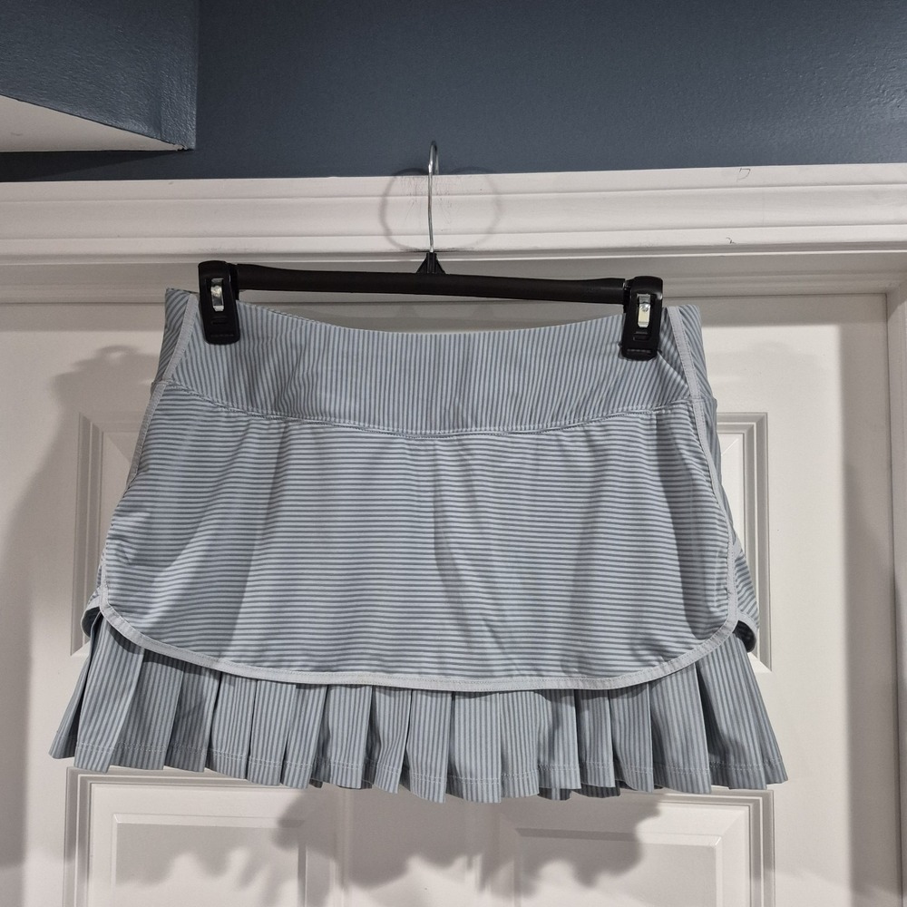 Athleta Skort Womens Large Good Match Striped Ruffle Tennis Pickleball Golf